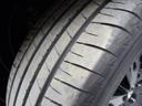 各タイヤの溝もたっぷり7ミリ残っております。