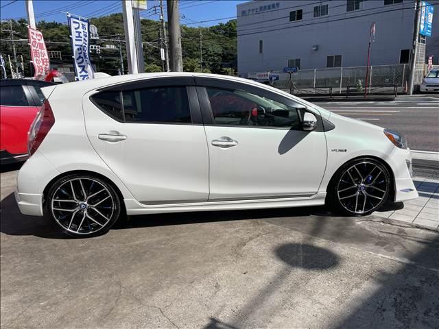 トヨタ アクア モデリスタ仕様プリウスc逆輸入タイプg専用左ハンドル 米国専用アクア sdナビbカメラ 専用純正サン 225 9万円 平成29年 17年 神奈川県 中古車 価格 Com トヨタ アクア モデリスタ仕様プリウスc逆輸入タイプg専用左ハンドル 米国専用アクア sdナビbカメラ 専用純正サン 225 9万円 平成29年 17年 神奈川県 中古車 価格 Com