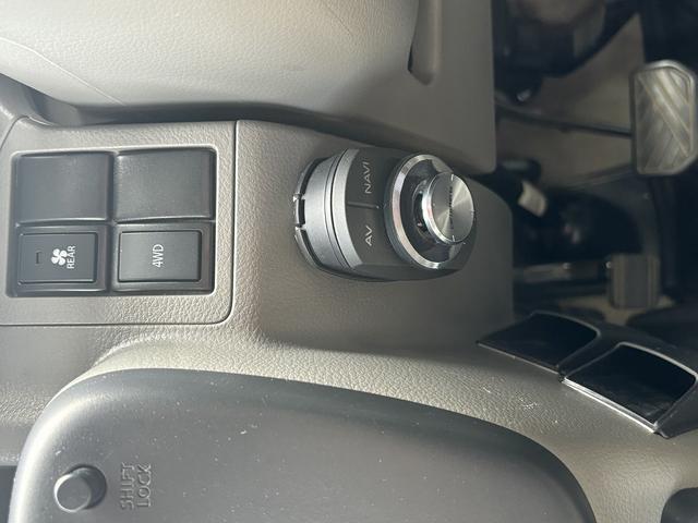 エブリイ ジョイン プラスライン前後バンパー・マフラー☆1オーナー☆リフトアップ☆サイバーナビ8インチ☆XTREMJ14インチアルミ☆木目調シートカバー☆ETC2.0☆フルセグTV☆前後ドラレコ☆Bluetooth☆(43枚目)