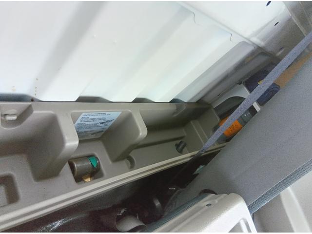 アトラストラック 　１．３５Ｔ　パネルバン　☆ディーゼルターボ☆ＦＭ／ＡＭオーディオ☆バックモニター☆拡声器☆左電格ミラー☆マーカーランプ☆パワーラックミニ☆荷台ステップ☆イージーヒルスタート☆ヒ―テッドドアミラー☆（39枚目）