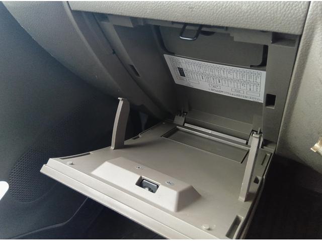 アトラストラック 　１．３５Ｔ　パネルバン　☆ディーゼルターボ☆ＦＭ／ＡＭオーディオ☆バックモニター☆拡声器☆左電格ミラー☆マーカーランプ☆パワーラックミニ☆荷台ステップ☆イージーヒルスタート☆ヒ―テッドドアミラー☆（77枚目）