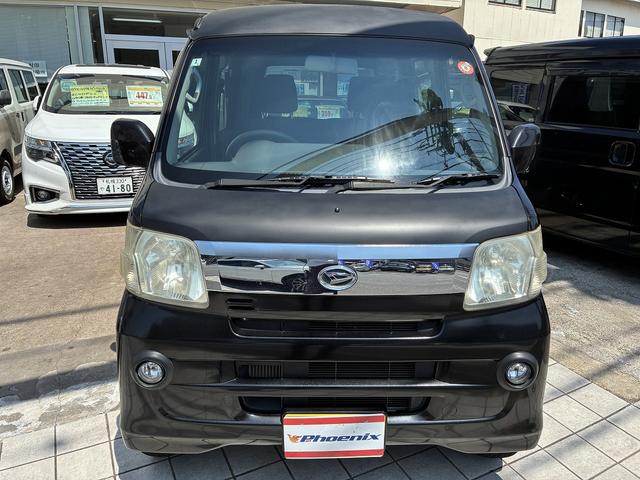 ハイゼットカーゴ クルーズターボリミテッド カスタム仕様!ハイルーフ!禁煙車!ターボ!5速マニュアル!SEIN SSアルミホイール!ドライブレコーダー!ディーラーオプションオーバーヘッドコンソール!キーレスエントリー!電動格納ミラー!フォグ!(3枚目)