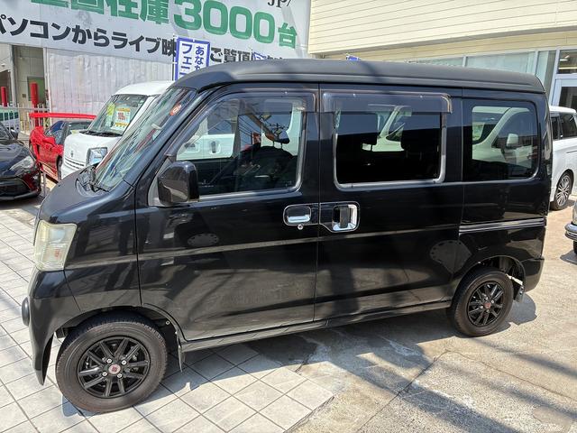 ハイゼットカーゴ クルーズターボリミテッド カスタム仕様!ハイルーフ!禁煙車!ターボ!5速マニュアル!SEIN SSアルミホイール!ドライブレコーダー!ディーラーオプションオーバーヘッドコンソール!キーレスエントリー!電動格納ミラー!フォグ!(9枚目)