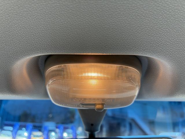 ハイゼットカーゴ クルーズターボリミテッド カスタム仕様!ハイルーフ!禁煙車!ターボ!5速マニュアル!SEIN SSアルミホイール!ドライブレコーダー!ディーラーオプションオーバーヘッドコンソール!キーレスエントリー!電動格納ミラー!フォグ!(65枚目)
