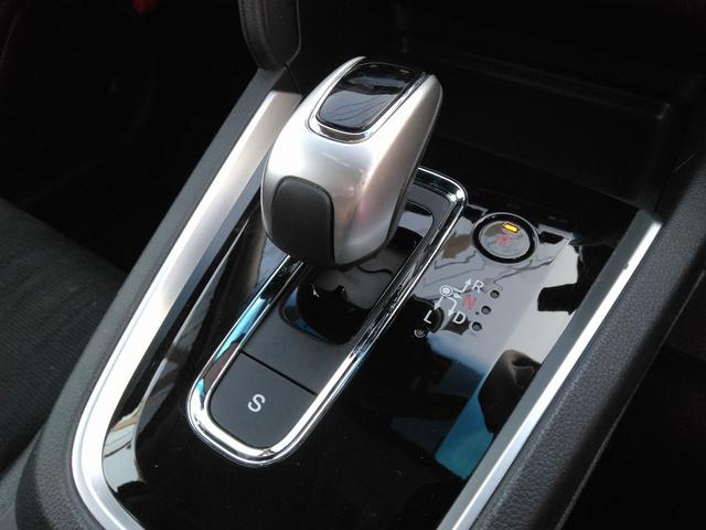 シャトル ハイブリッド　ホンダセンシング　ストラーダＳＤナビ☆Ｂｌｕｅｔｏｏｔｈ☆バックカメラ☆セルスタードラレコ☆アダクティブクルコン☆レーンキープ☆オートライト☆ソナー☆衝突軽減ブレーキ☆純正トノカバー☆禁煙車☆スマートキー☆ＥＴＣ（37枚目）