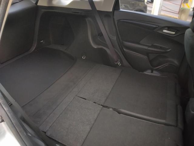 シャトル ハイブリッド　ホンダセンシング　ストラーダＳＤナビ☆Ｂｌｕｅｔｏｏｔｈ☆バックカメラ☆セルスタードラレコ☆アダクティブクルコン☆レーンキープ☆オートライト☆ソナー☆衝突軽減ブレーキ☆純正トノカバー☆禁煙車☆スマートキー☆ＥＴＣ（52枚目）