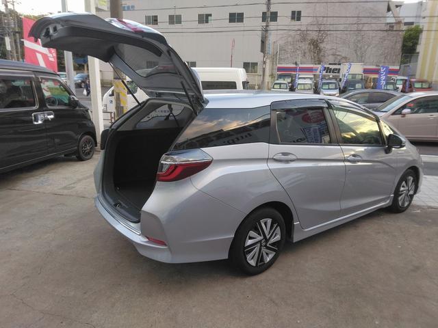 シャトル ハイブリッド　ホンダセンシング　ストラーダＳＤナビ☆Ｂｌｕｅｔｏｏｔｈ☆バックカメラ☆セルスタードラレコ☆アダクティブクルコン☆レーンキープ☆オートライト☆ソナー☆衝突軽減ブレーキ☆純正トノカバー☆禁煙車☆スマートキー☆ＥＴＣ（54枚目）
