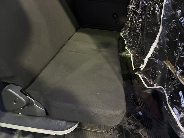 ハイゼットカーゴ ＤＸ　ＳＡＩＩＩ　ＨＲ☆ＳＡ３☆純正オーディオ☆ＯＰ大型室内ＬＥＤ灯☆ＯＰ間仕切りカーテン☆オーバーヘッドコンソール☆ＬＥＤヘッドライト☆衝突軽減ブレーキ☆レーンキープ☆オートハイビーム☆パワーウィンドウ☆ＡＢＳ☆（39枚目）