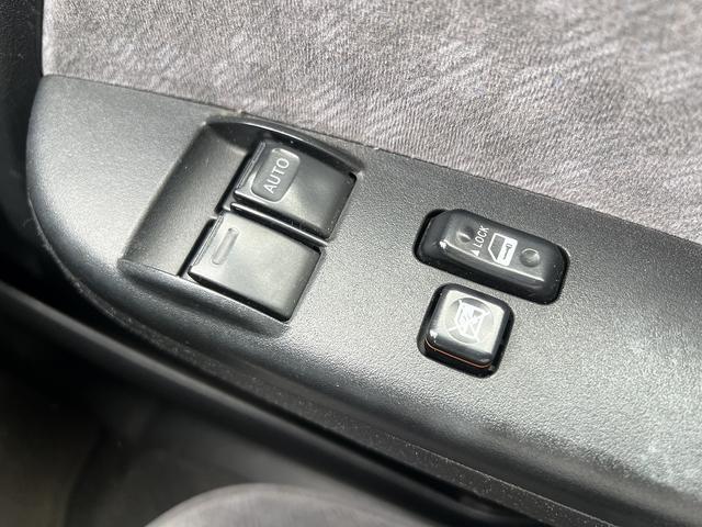 ハイエースワゴン ＧＬ　アムクラフト製コンパス！禁煙車！４ＷＤ！ポップアップルーフ！ＦＦヒーター！ザントレックスパワーインバーター１７５０＆バッテリーチャージャー４０Ａ！サイドオーニング！メモリーナビ！バックカメラ！フルセグ（20枚目）