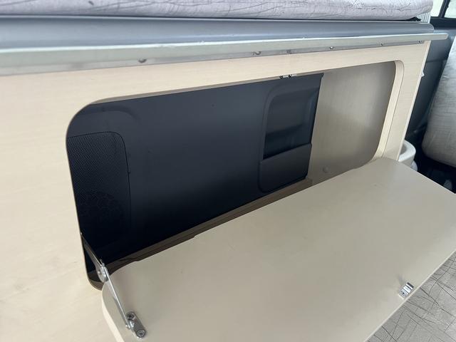 ハイエースワゴン ＧＬ　アムクラフト製コンパス！禁煙車！４ＷＤ！ポップアップルーフ！ＦＦヒーター！ザントレックスパワーインバーター１７５０＆バッテリーチャージャー４０Ａ！サイドオーニング！メモリーナビ！バックカメラ！フルセグ（63枚目）