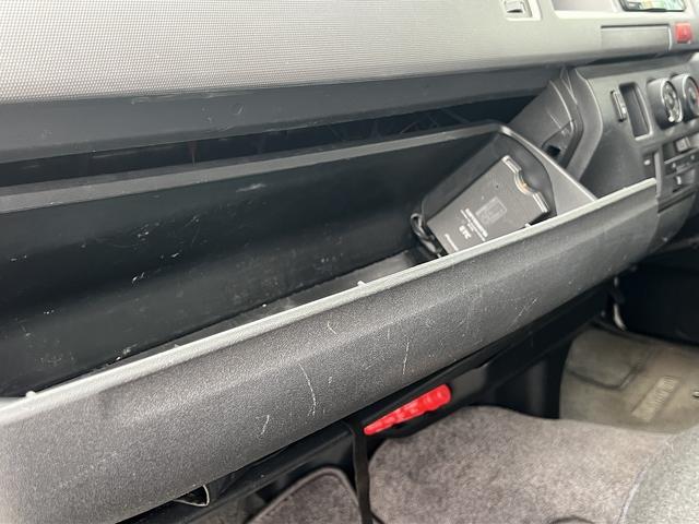 ハイエースワゴン ＧＬ　アムクラフト製コンパス！禁煙車！４ＷＤ！ポップアップルーフ！ＦＦヒーター！ザントレックスパワーインバーター１７５０＆バッテリーチャージャー４０Ａ！サイドオーニング！メモリーナビ！バックカメラ！フルセグ（71枚目）