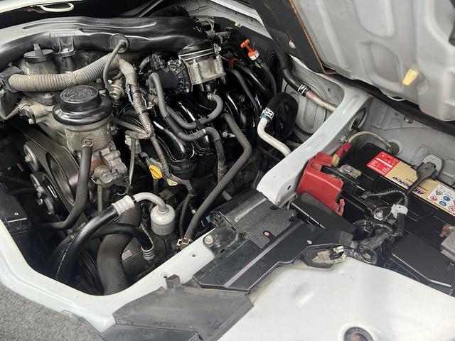 ハイエースワゴン ＧＬ　アムクラフト製コンパス！禁煙車！４ＷＤ！ポップアップルーフ！ＦＦヒーター！ザントレックスパワーインバーター１７５０＆バッテリーチャージャー４０Ａ！サイドオーニング！メモリーナビ！バックカメラ！フルセグ（74枚目）