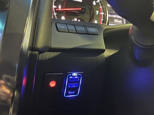 ヴェルファイア ２．５Ｚ　Ｇエディション　ＴＳＳ☆１０型純正ナビ☆ＴＶ☆純正１２型後席モニター☆バックカメラ☆ＢＴ・ＨＤＭＩ☆Ａｌｐｉｎｅ前後レコーダー付デジタルインナーミラー☆２列目エグゼクティブシート☆ＴＲＤ・モデリスタエアロ・マフラー☆（28枚目）
