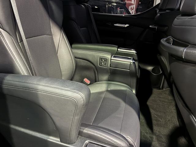 ヴェルファイア ２．５Ｚ　Ｇエディション　ＴＳＳ☆１０型純正ナビ☆ＴＶ☆純正１２型後席モニター☆バックカメラ☆ＢＴ・ＨＤＭＩ☆Ａｌｐｉｎｅ前後レコーダー付デジタルインナーミラー☆２列目エグゼクティブシート☆ＴＲＤ・モデリスタエアロ・マフラー☆（55枚目）