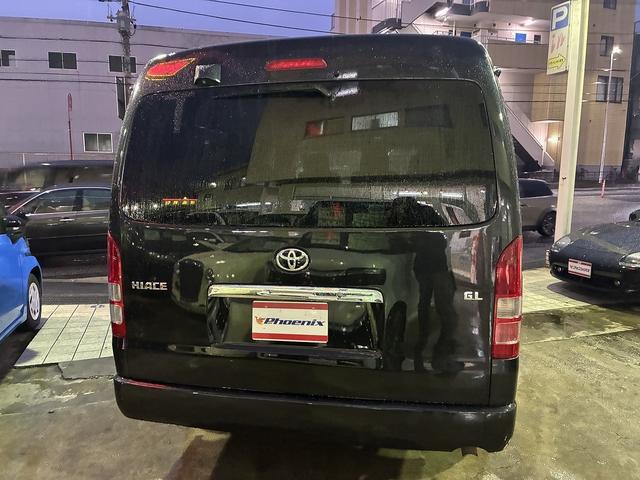 ハイエースワゴン ＧＬ　４ＷＤ☆ミドルルーフ☆ワイドボディ☆ナビ☆ＴＶ☆ＢＴ☆ＤＶＤ☆バックカメラ☆Ａｌｐｉｎｅ１０．２インチフリップダウン☆荷室ベットキット☆ＢＦグッドリッチホワイトレターＡＴタイヤ☆革シートカバー☆（7枚目）