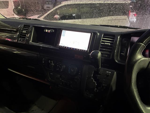 ハイエースワゴン ＧＬ　４ＷＤ☆ミドルルーフ☆ワイドボディ☆ナビ☆ＴＶ☆ＢＴ☆ＤＶＤ☆バックカメラ☆Ａｌｐｉｎｅ１０．２インチフリップダウン☆荷室ベットキット☆ＢＦグッドリッチホワイトレターＡＴタイヤ☆革シートカバー☆（75枚目）