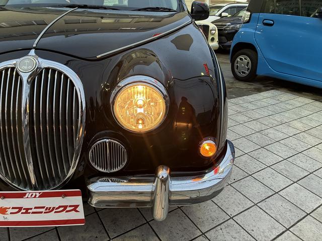 ビュート 12ST 光岡車☆オプション専用ウッド×赤革インパネ☆ストラーダSDナビ☆フルセグTV☆DVD再生☆ルームミラー型前後ドラレコ☆ETC☆赤革シートカバー☆禁煙車☆キーレスキー☆(16枚目)