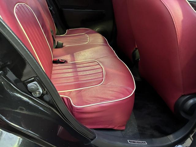 ビュート 12ST 光岡車☆オプション専用ウッド×赤革インパネ☆ストラーダSDナビ☆フルセグTV☆DVD再生☆ルームミラー型前後ドラレコ☆ETC☆赤革シートカバー☆禁煙車☆キーレスキー☆(75枚目)