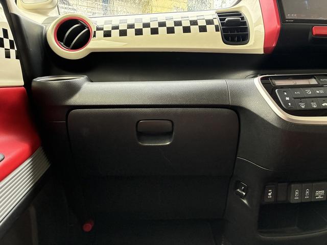 Ｎ－ＢＯＸスラッシュ Ｇ・Ｌインテリアカラーパッケージ　ダイナースタイル☆Ｇａｔｈｅｒｓディスプレイオーディオ☆ＴＶ☆ＢＴ☆ＨＤＭＩ☆ＵＳＢ☆バックカメラ☆専用赤革シート☆ＥＴＣ☆衝突軽減ブレーキ☆禁煙車☆前席シートヒーター☆電子パーキング☆オートホールド（73枚目）