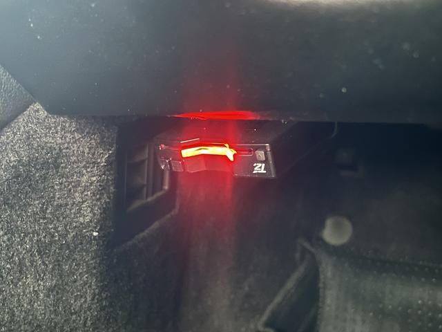 ＮＳＸ ベースグレード　後期型！禁煙車！３４０ｋメーター！ルートｋｓ仕様ボンネット・サイドスカート！ラングス車高調！平成２５年３月タイベル交換済み！セルモーター交換済み！ラジエータータンク交換済み！専用メモリーナビ！ＨＩＤ！（34枚目）