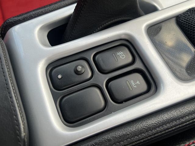 ＮＳＸ ベースグレード　後期型！禁煙車！３４０ｋメーター！ルートｋｓ仕様ボンネット・サイドスカート！ラングス車高調！平成２５年３月タイベル交換済み！セルモーター交換済み！ラジエータータンク交換済み！専用メモリーナビ！ＨＩＤ！（42枚目）