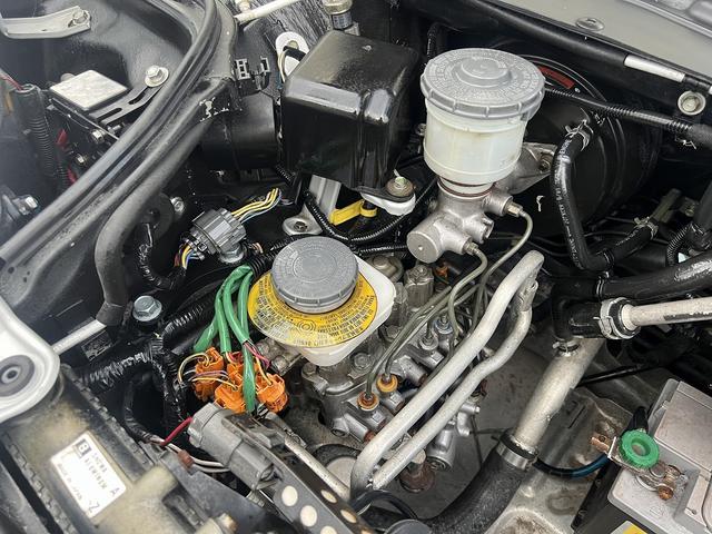 ＮＳＸ ベースグレード　後期型！禁煙車！３４０ｋメーター！ルートｋｓ仕様ボンネット・サイドスカート！ラングス車高調！平成２５年３月タイベル交換済み！セルモーター交換済み！ラジエータータンク交換済み！専用メモリーナビ！ＨＩＤ！（61枚目）