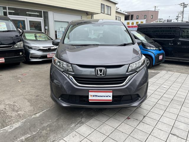 フリード Ｇ・ホンダセンシング　禁煙車！４ＷＤ！専用メモリーナビ！Ｂｌｕｅ　ｔｏｏｔｈ！バックカメラ！ＵＳＢ！レーダークルーズコントロール！ホンダセンシング！レーンキーピングアシスト！両側電動スライドドア！イドリングストップ！ＥＴＣ（4枚目）