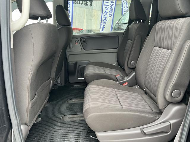 フリード Ｇ・ホンダセンシング　禁煙車！４ＷＤ！専用メモリーナビ！Ｂｌｕｅ　ｔｏｏｔｈ！バックカメラ！ＵＳＢ！レーダークルーズコントロール！ホンダセンシング！レーンキーピングアシスト！両側電動スライドドア！イドリングストップ！ＥＴＣ（29枚目）