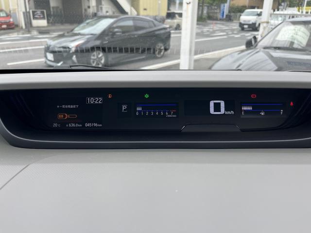 フリード Ｇ・ホンダセンシング　禁煙車！４ＷＤ！専用メモリーナビ！Ｂｌｕｅ　ｔｏｏｔｈ！バックカメラ！ＵＳＢ！レーダークルーズコントロール！ホンダセンシング！レーンキーピングアシスト！両側電動スライドドア！イドリングストップ！ＥＴＣ（59枚目）