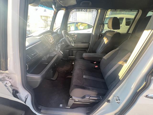 N-BOXカスタム G・Lホンダセンシング 禁煙車!8インチデカSDナビ!フルセグ!バックカメラ!前後ドラレコ!Blue tooth!2.0ETC!ホンダセンシング!レーンキープ!アダクティブレーダー!シートヒーター!左側パワースライドドア(12枚目)