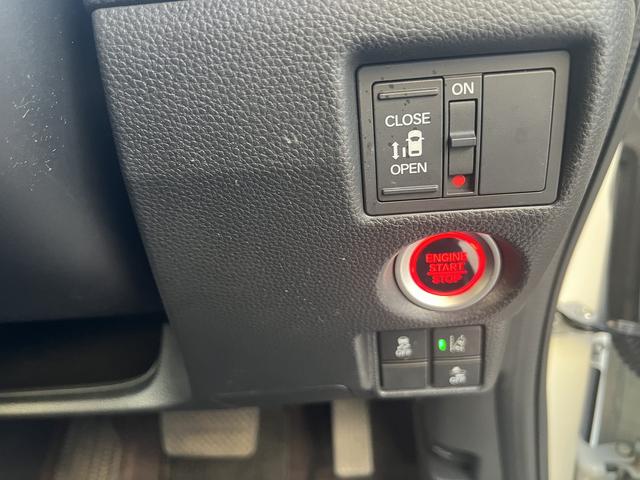 N-BOXカスタム G・Lホンダセンシング 禁煙車!8インチデカSDナビ!フルセグ!バックカメラ!前後ドラレコ!Blue tooth!2.0ETC!ホンダセンシング!レーンキープ!アダクティブレーダー!シートヒーター!左側パワースライドドア(36枚目)