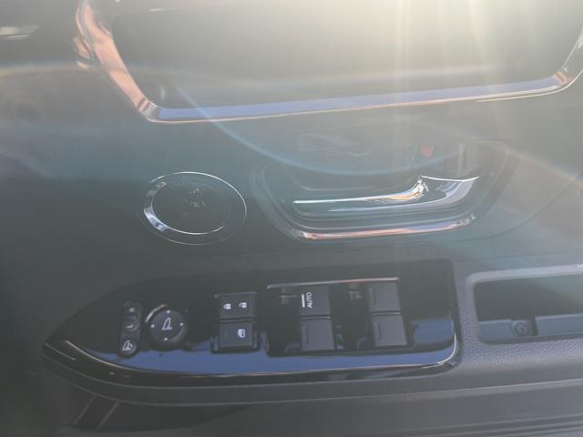 N-BOXカスタム G・Lホンダセンシング 禁煙車!8インチデカSDナビ!フルセグ!バックカメラ!前後ドラレコ!Blue tooth!2.0ETC!ホンダセンシング!レーンキープ!アダクティブレーダー!シートヒーター!左側パワースライドドア(37枚目)