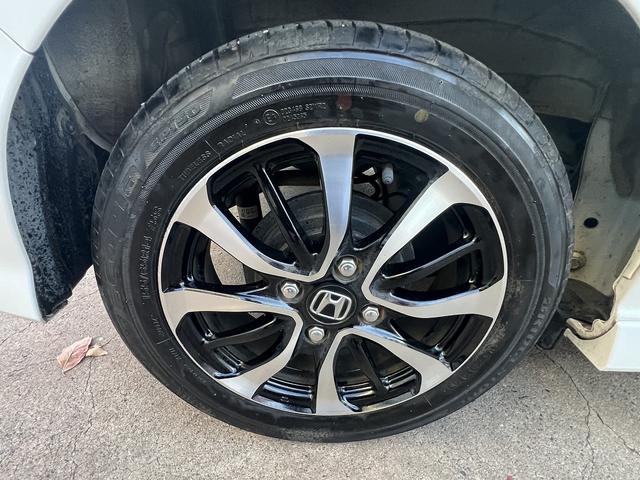 N-BOXカスタム G・Lホンダセンシング 禁煙車!8インチデカSDナビ!フルセグ!バックカメラ!前後ドラレコ!Blue tooth!2.0ETC!ホンダセンシング!レーンキープ!アダクティブレーダー!シートヒーター!左側パワースライドドア(61枚目)