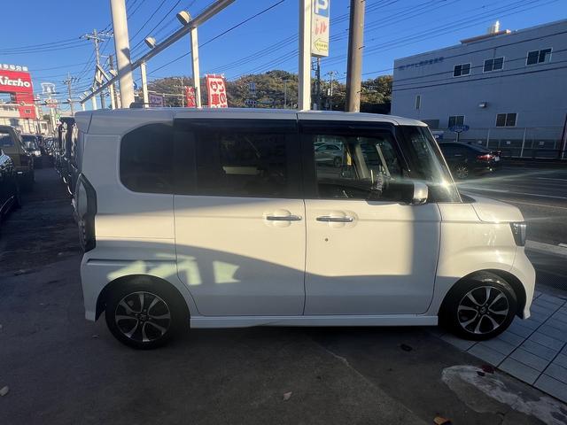 N-BOXカスタム G・Lホンダセンシング 禁煙車!8インチデカSDナビ!フルセグ!バックカメラ!前後ドラレコ!Blue tooth!2.0ETC!ホンダセンシング!レーンキープ!アダクティブレーダー!シートヒーター!左側パワースライドドア(76枚目)