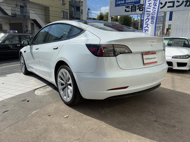 モデル3 スタンダードレンジプラス 禁煙車!FSD付!15.4インチナビ!サイド・バックカメラ!オートパイロット!緊急ブレーキ!ユーチューブ&ネトフリ視聴可!ムーンルーフ!OP19インチアルミ!パワートランク!ウォールコネクター付(9枚目)