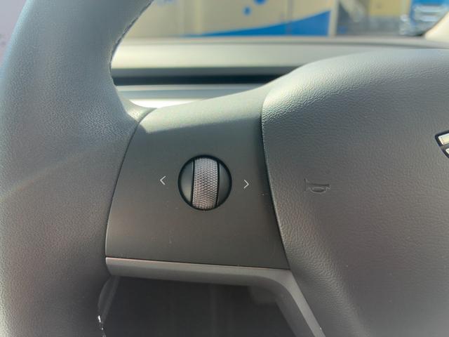 モデル3 スタンダードレンジプラス 禁煙車!FSD付!15.4インチナビ!サイド・バックカメラ!オートパイロット!緊急ブレーキ!ユーチューブ&ネトフリ視聴可!ムーンルーフ!OP19インチアルミ!パワートランク!ウォールコネクター付(79枚目)