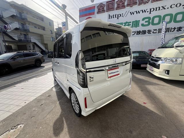 N-BOXカスタム Lターボ 禁煙車!8インチSDナビ!10インチ後席モニター!フルセグ!バックカメラ!Blue tooth!ホンダセンシング!アダクティブレーダークルーズ!前席シートヒーター!ハーフレザーシート!両側電動スライド(7枚目)