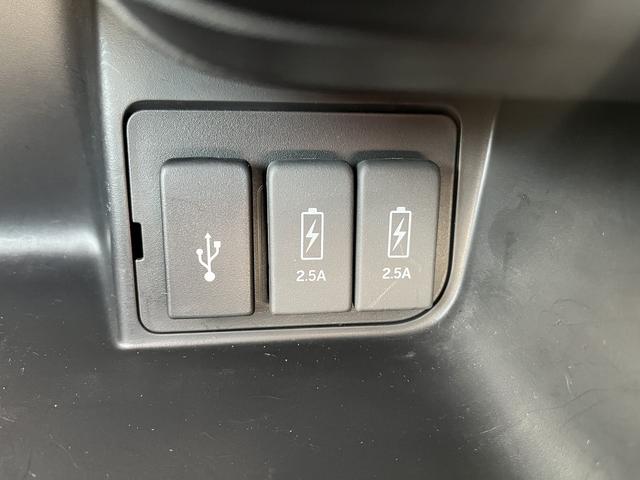 N-BOXカスタム Lターボ 禁煙車!8インチSDナビ!10インチ後席モニター!フルセグ!バックカメラ!Blue tooth!ホンダセンシング!アダクティブレーダークルーズ!前席シートヒーター!ハーフレザーシート!両側電動スライド(24枚目)