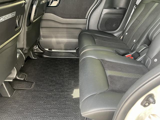 N-BOXカスタム Lターボ 禁煙車!8インチSDナビ!10インチ後席モニター!フルセグ!バックカメラ!Blue tooth!ホンダセンシング!アダクティブレーダークルーズ!前席シートヒーター!ハーフレザーシート!両側電動スライド(31枚目)