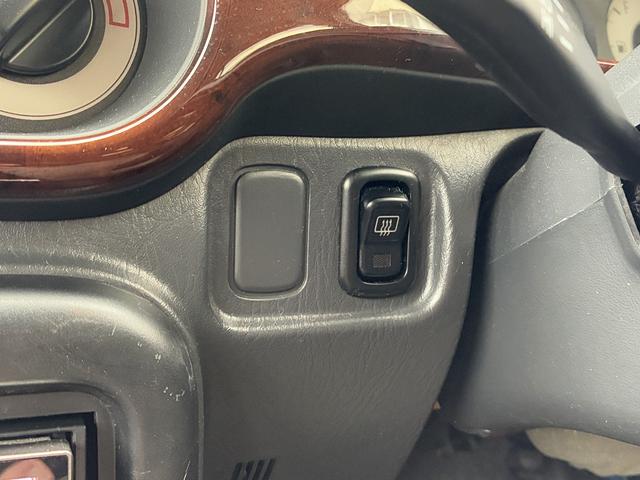 ミラジーノ ジーノ　禁煙車！ストラーダメモリーナビ！Ｂｌｕｅ　ｔｏｏｔｈ！前後メッキバンパー！メッキリング１３インチホイール！ローダウン！ウッドコンビハンドル！ウッドパネル！キーレス！２トーンカラー！（21枚目）