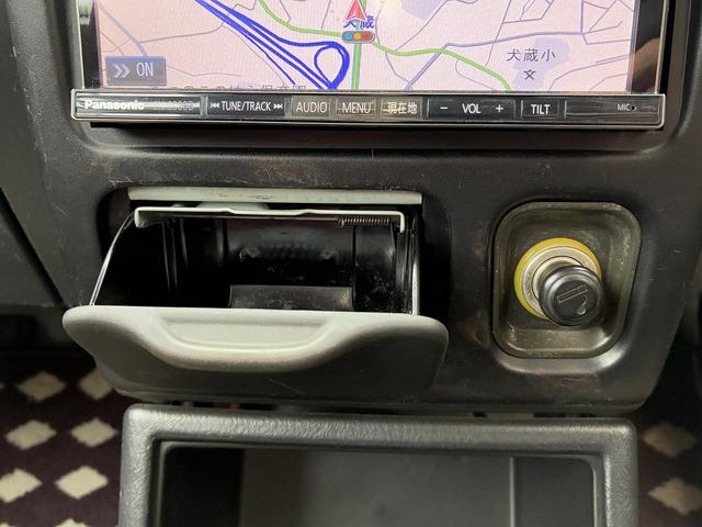 ミラジーノ ジーノ　禁煙車！ストラーダメモリーナビ！Ｂｌｕｅ　ｔｏｏｔｈ！前後メッキバンパー！メッキリング１３インチホイール！ローダウン！ウッドコンビハンドル！ウッドパネル！キーレス！２トーンカラー！（24枚目）