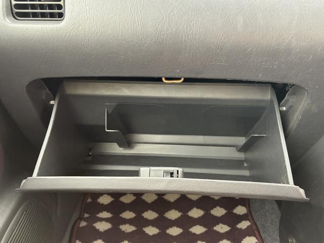 ミラジーノ ジーノ　禁煙車！ストラーダメモリーナビ！Ｂｌｕｅ　ｔｏｏｔｈ！前後メッキバンパー！メッキリング１３インチホイール！ローダウン！ウッドコンビハンドル！ウッドパネル！キーレス！２トーンカラー！（29枚目）