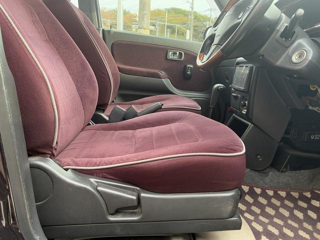 ミラジーノ ジーノ　禁煙車！ストラーダメモリーナビ！Ｂｌｕｅ　ｔｏｏｔｈ！前後メッキバンパー！メッキリング１３インチホイール！ローダウン！ウッドコンビハンドル！ウッドパネル！キーレス！２トーンカラー！（35枚目）