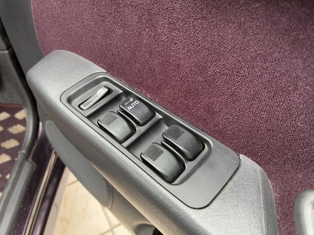 ミラジーノ ジーノ　禁煙車！ストラーダメモリーナビ！Ｂｌｕｅ　ｔｏｏｔｈ！前後メッキバンパー！メッキリング１３インチホイール！ローダウン！ウッドコンビハンドル！ウッドパネル！キーレス！２トーンカラー！（79枚目）