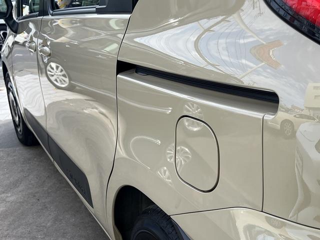 シエンタ ハイブリッドＺ　トヨタセーフティセンス☆トヨタチームメイト☆アドバンスドパーク☆透視パノラミックビュー☆純正１０．５インチナビ☆フルセグＴＶ☆純正後席１２．１インチフリップダウン☆シートヒーター・ステアヒーター☆（14枚目）