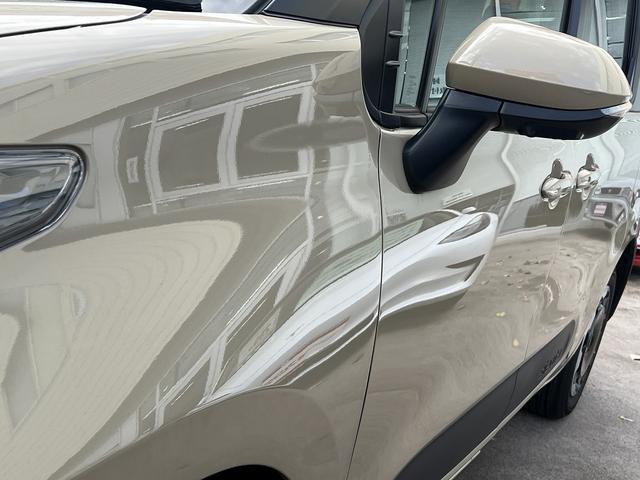 シエンタ ハイブリッドＺ　トヨタセーフティセンス☆トヨタチームメイト☆アドバンスドパーク☆透視パノラミックビュー☆純正１０．５インチナビ☆フルセグＴＶ☆純正後席１２．１インチフリップダウン☆シートヒーター・ステアヒーター☆（17枚目）