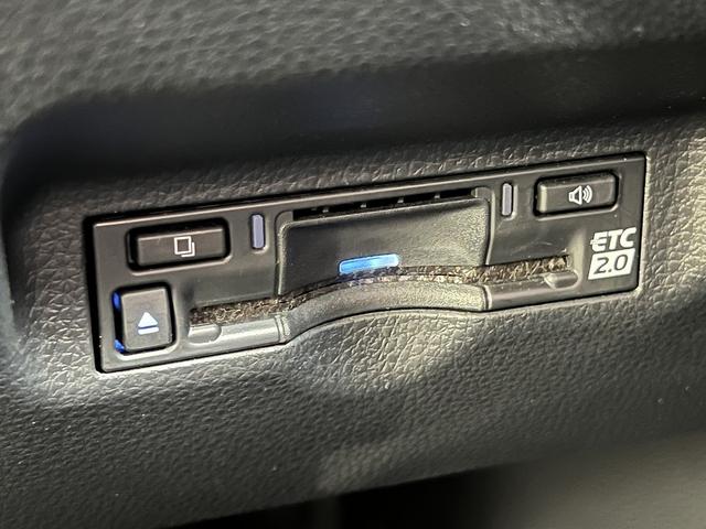 シエンタ ハイブリッドＺ　トヨタセーフティセンス☆トヨタチームメイト☆アドバンスドパーク☆透視パノラミックビュー☆純正１０．５インチナビ☆フルセグＴＶ☆純正後席１２．１インチフリップダウン☆シートヒーター・ステアヒーター☆（25枚目）