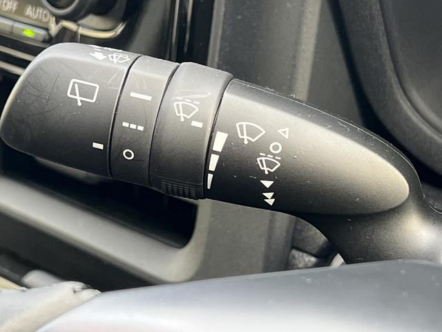 シエンタ ハイブリッドＺ　トヨタセーフティセンス☆トヨタチームメイト☆アドバンスドパーク☆透視パノラミックビュー☆純正１０．５インチナビ☆フルセグＴＶ☆純正後席１２．１インチフリップダウン☆シートヒーター・ステアヒーター☆（29枚目）