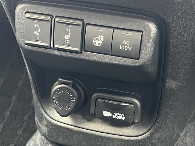 シエンタ ハイブリッドＺ　トヨタセーフティセンス☆トヨタチームメイト☆アドバンスドパーク☆透視パノラミックビュー☆純正１０．５インチナビ☆フルセグＴＶ☆純正後席１２．１インチフリップダウン☆シートヒーター・ステアヒーター☆（39枚目）