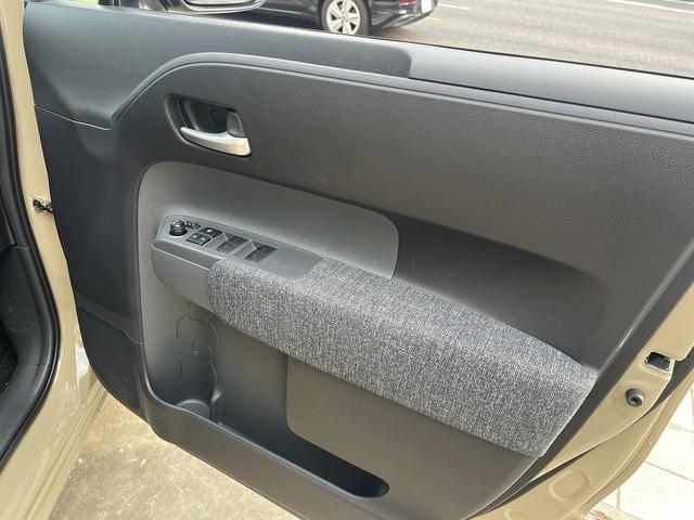 シエンタ ハイブリッドＺ　トヨタセーフティセンス☆トヨタチームメイト☆アドバンスドパーク☆透視パノラミックビュー☆純正１０．５インチナビ☆フルセグＴＶ☆純正後席１２．１インチフリップダウン☆シートヒーター・ステアヒーター☆（46枚目）